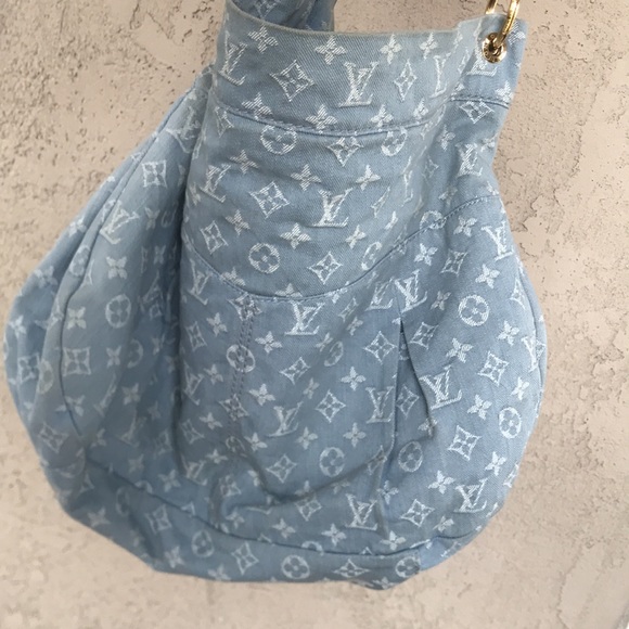 ๐โจ AUTHENTIC โจ๐ DENIM Louis Vuitton XL Denim Hobo Bag RARE - Picture 12 of 16